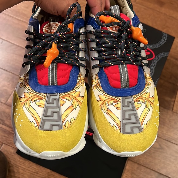 Versace-The Chain Reaction - Picture 7 of 8